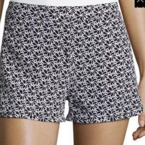 Diane Von Furstenberg silk Black and White Patterned Women Shorts